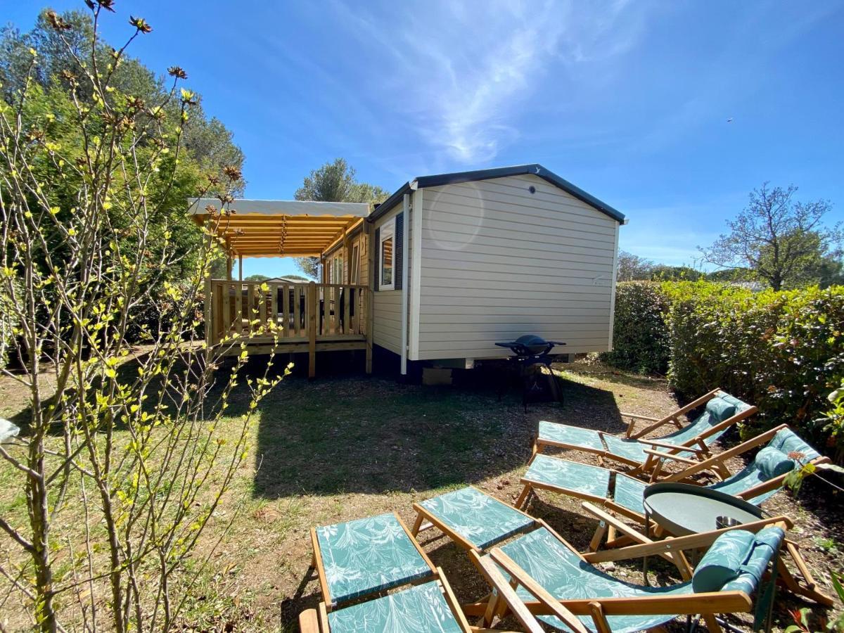 New Jungle Lake - Clim - Wifi - Draps & Serviettes - Bbq - 10' Des Plages Lattes Exterior photo